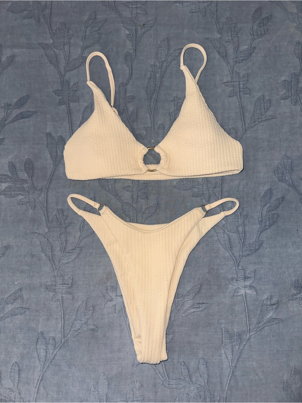 NWOT SHEIN Cream Ribbed Ring-Front Triangle Bikini Set